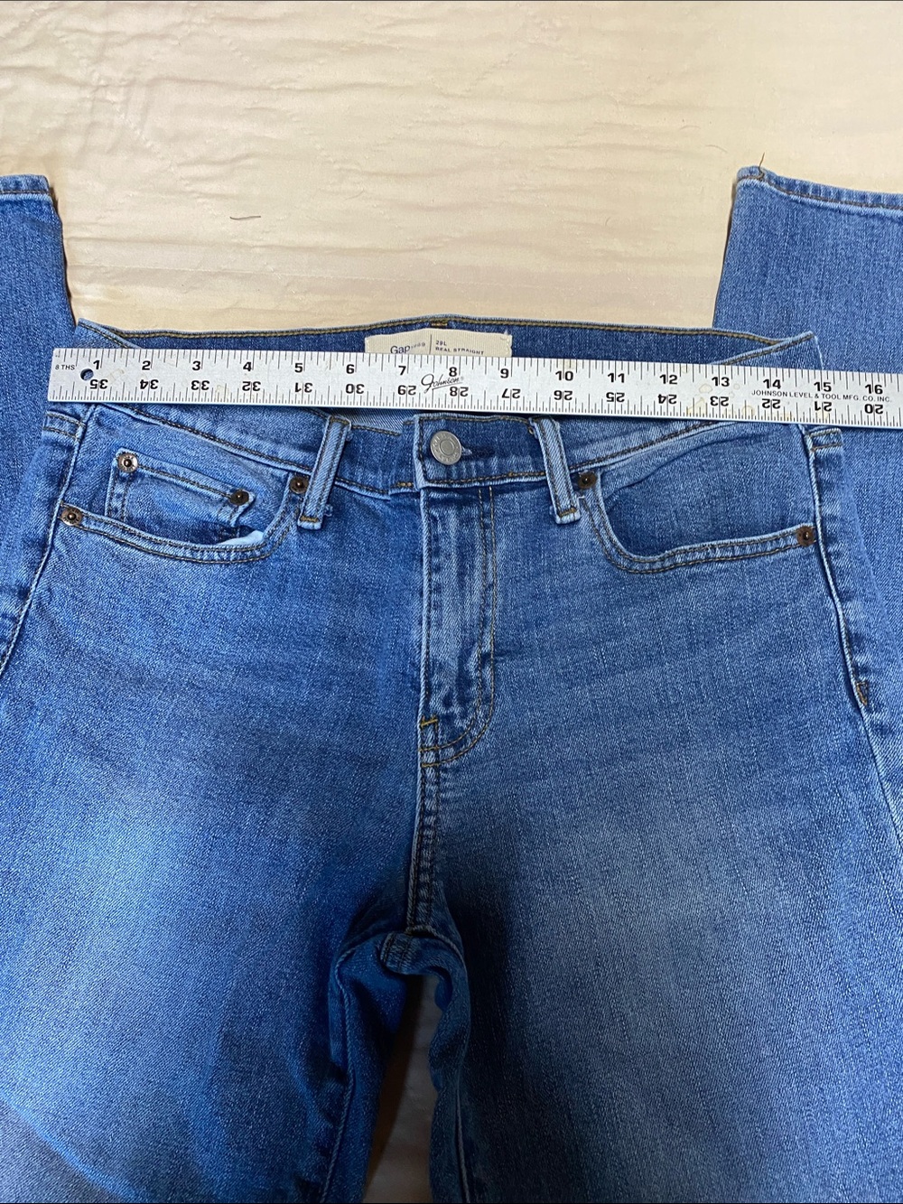GAP Women's Straight Leg Jeans in Medium Blue Wash